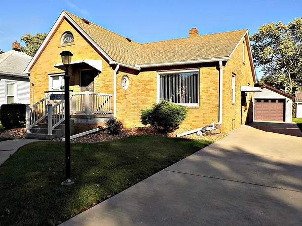 409 N Colorado Ave, Streator, IL 61364