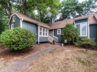 6044 Sentinel Dr, Raleigh, NC 27609