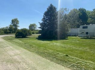 198 Glenwood Dr, Ovid, MI 48866