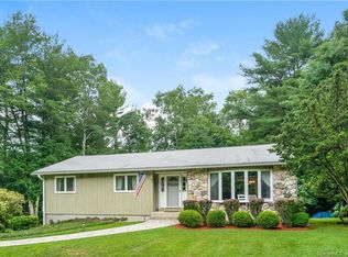 7 Pinecrest Rd, Willington, CT 06279