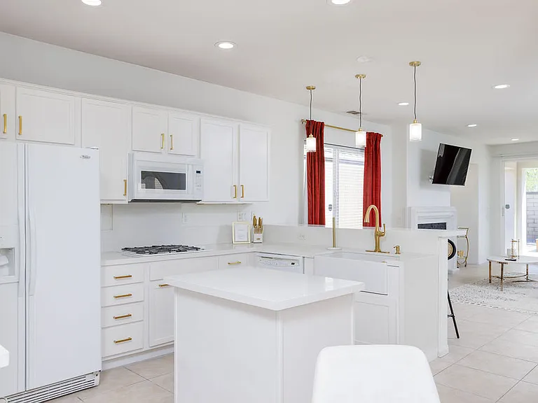 82151 Burton Ave — Photo 4