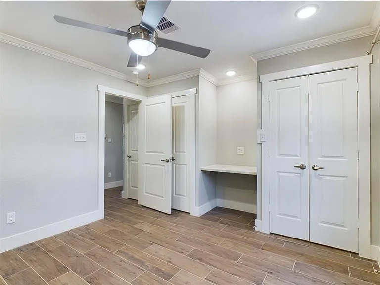 9007 Sharpcrest St — Photo 16