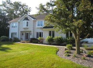 7961 Saint Andrews Dr, Tecumseh, MI