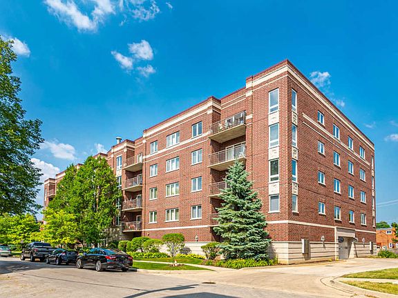 2nd image of 435 Alles St Unit 405