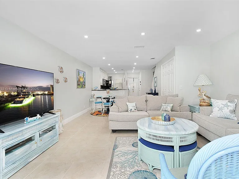 9421 S Ocean Dr #90 — Photo 14