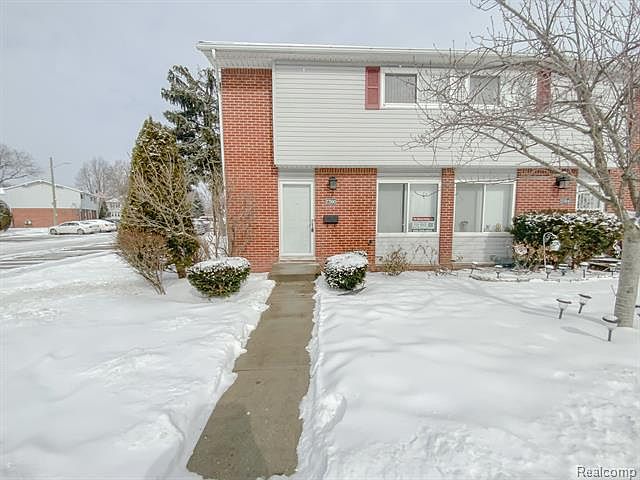 1st image of 27890 Eastwick Sq