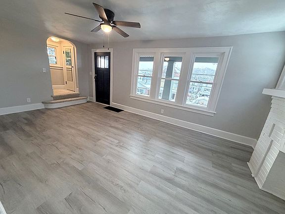 4th image of 438 Warwood Ave
