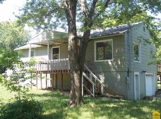 311 N 5th St, Deepwater, MO 64740