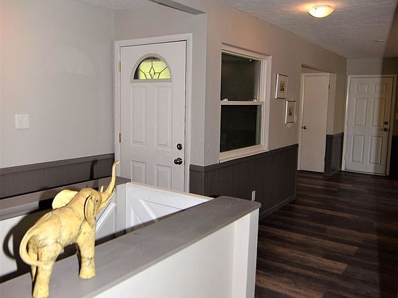 5th image of 674 Parkway Dr
