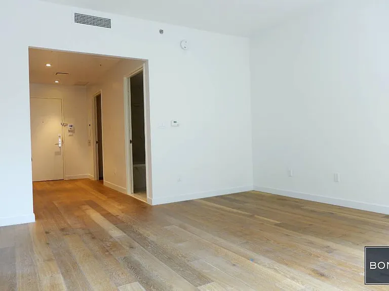 325 Lexington Ave #7A — Photo 8