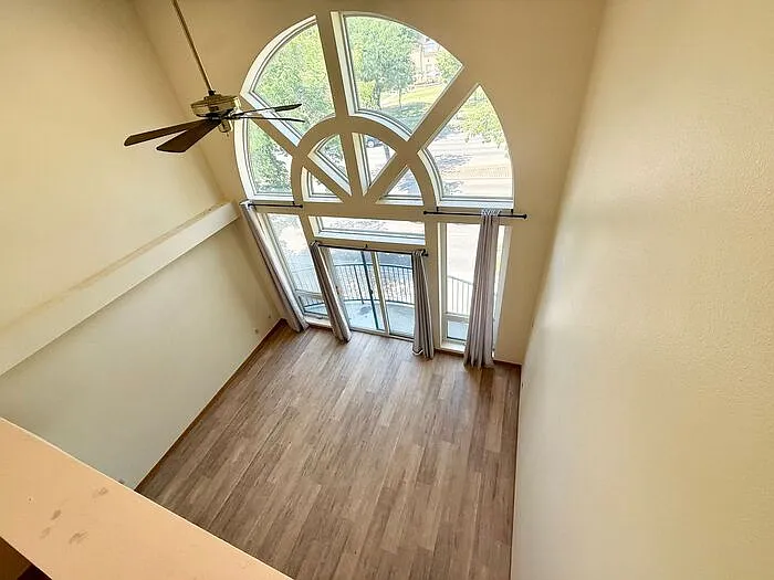 816 S College Ave #1 — Photo 13