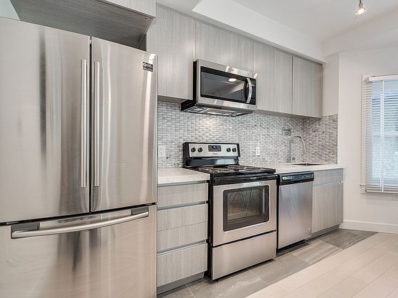 4th image of 1431 Haro St #1289082