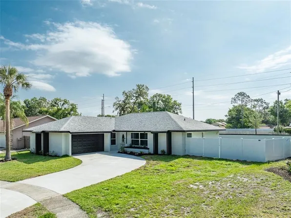 734 Fortuna Dr, Brandon, FL 33511