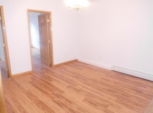 22213 Jamaica Ave FL 2, Queens Village, NY 11428