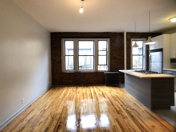 4th image of 615 W 186th St APT 5G