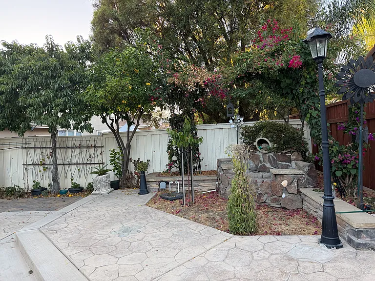 1682 Prima Dr — Photo 24