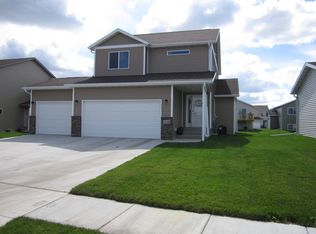 5448 48th Ave S, Fargo, ND 58104
