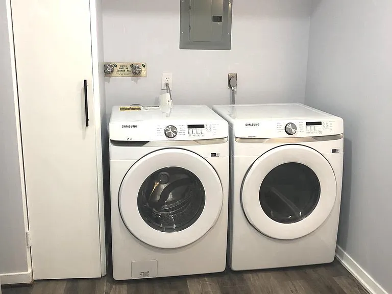 29 Stonehenge Cir #1 — Photo 10