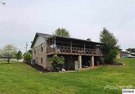 4th image of 1692 Brookview Dr