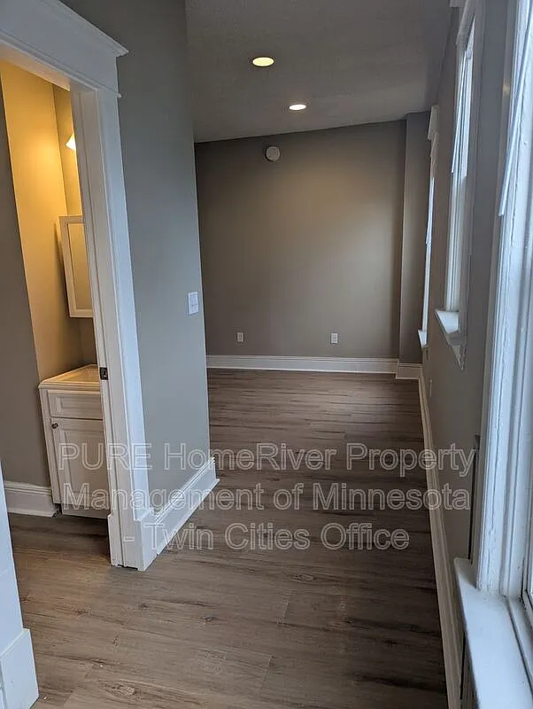 1 bed, 1.0 bath, $1,199 — Photo 3