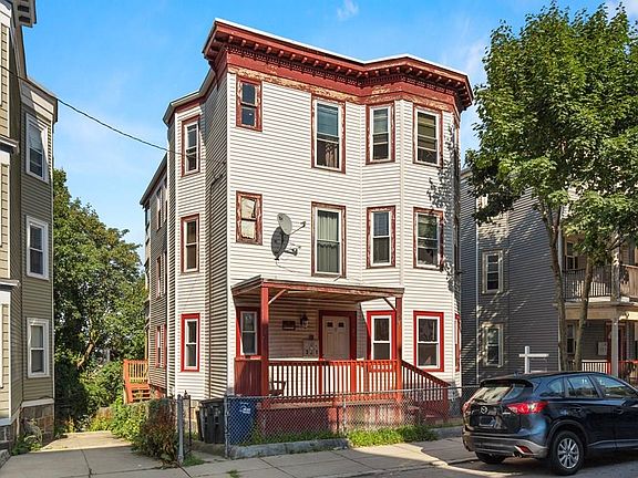 2nd image of 28 Juliette St
