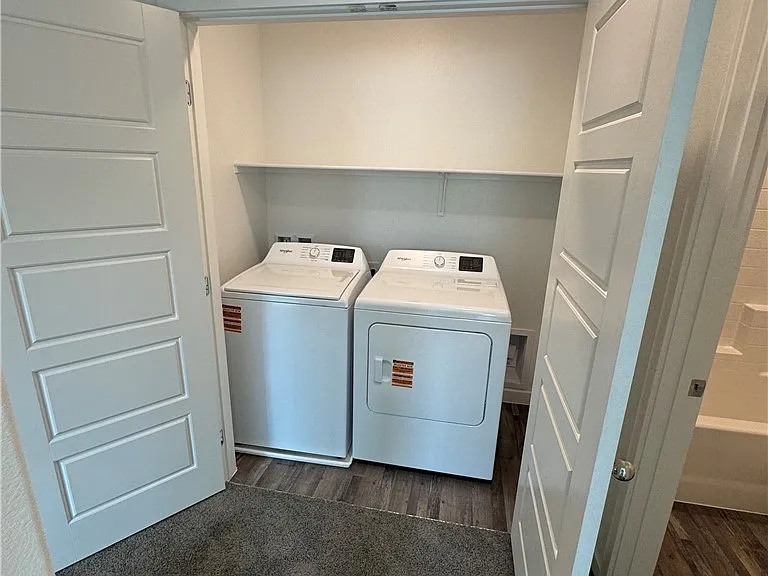 902 Violet Heron St — Photo 12