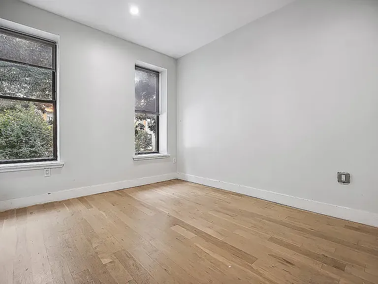 99 Clinton Ave #4 — Photo 5