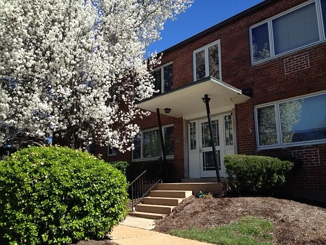 2 bed, 900 sqft, $1,120 — Photo 1