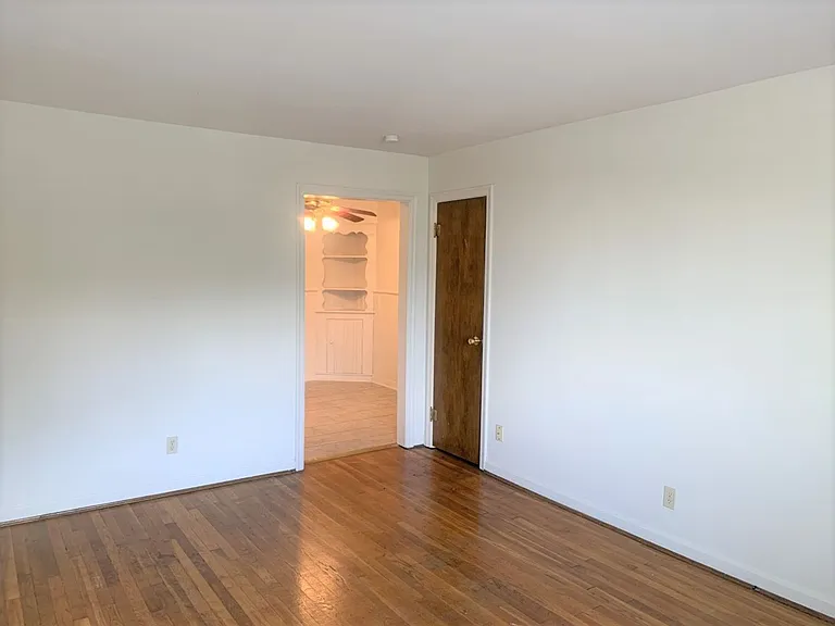 3642 Edwards — Photo 10