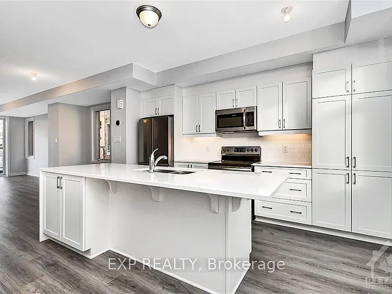 821 Mikinak Rd — Photo 16