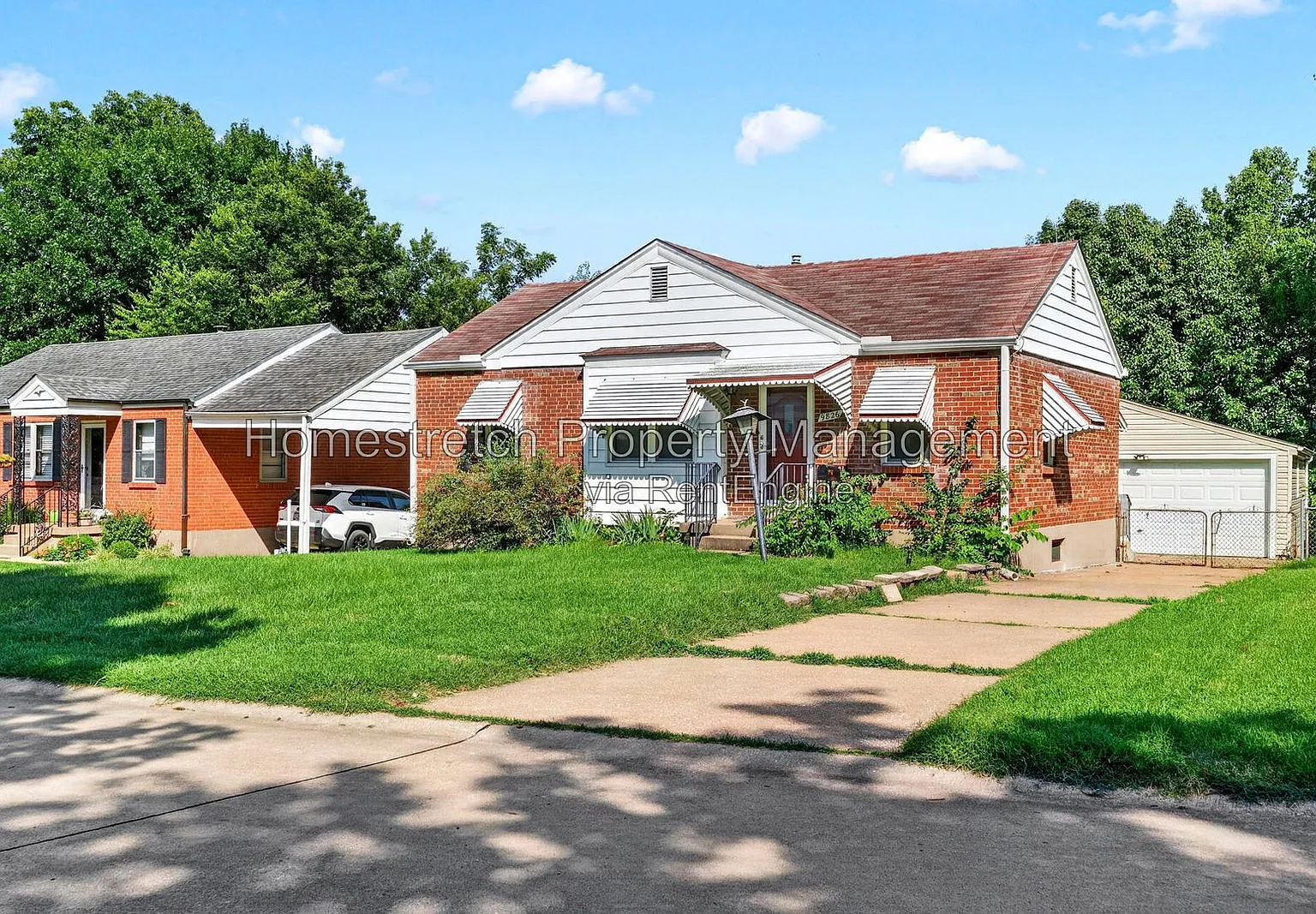 3 bed, 1.0 bath, 872 sqft, $1,695 — Photo 1