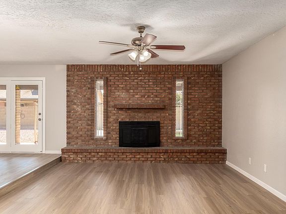 3rd image of 4807 W Vogel Ave