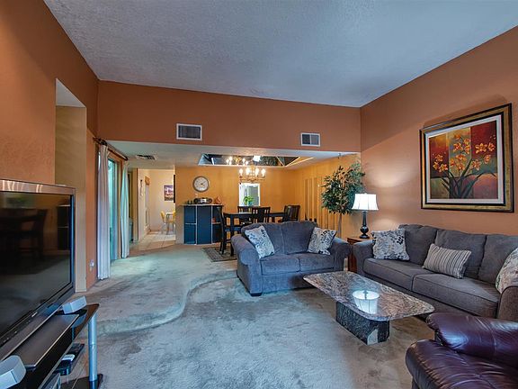 4th image of 4725 San Pedro Dr NE Unit 19