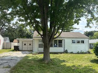 236 Helena Ave, Wauconda, IL 60084