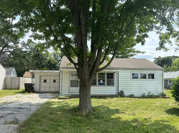 236 Helena Ave, Wauconda, IL 60084