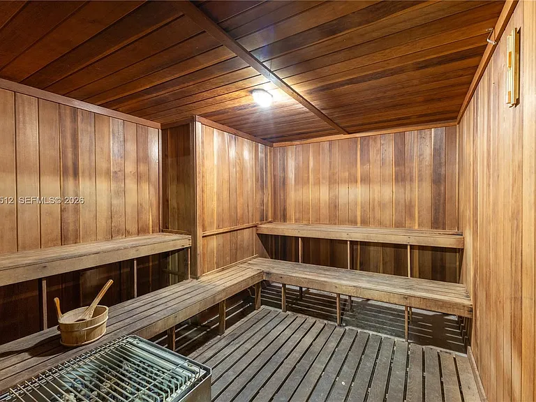 2655 Collins Ave #2308 — Photo 38