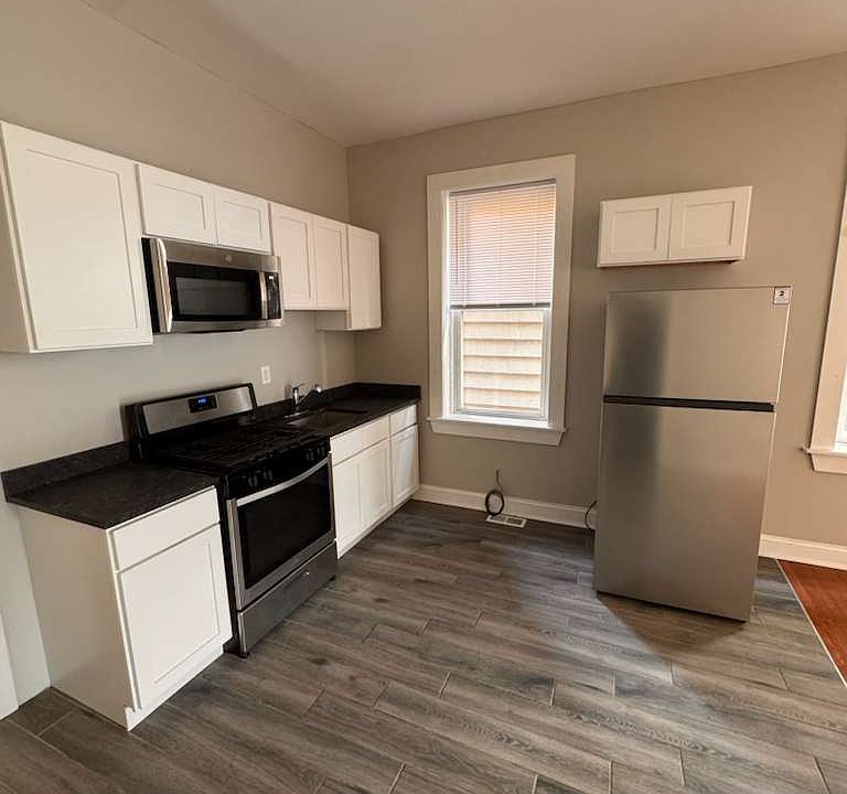 Updated Kitchen 
Gas stove