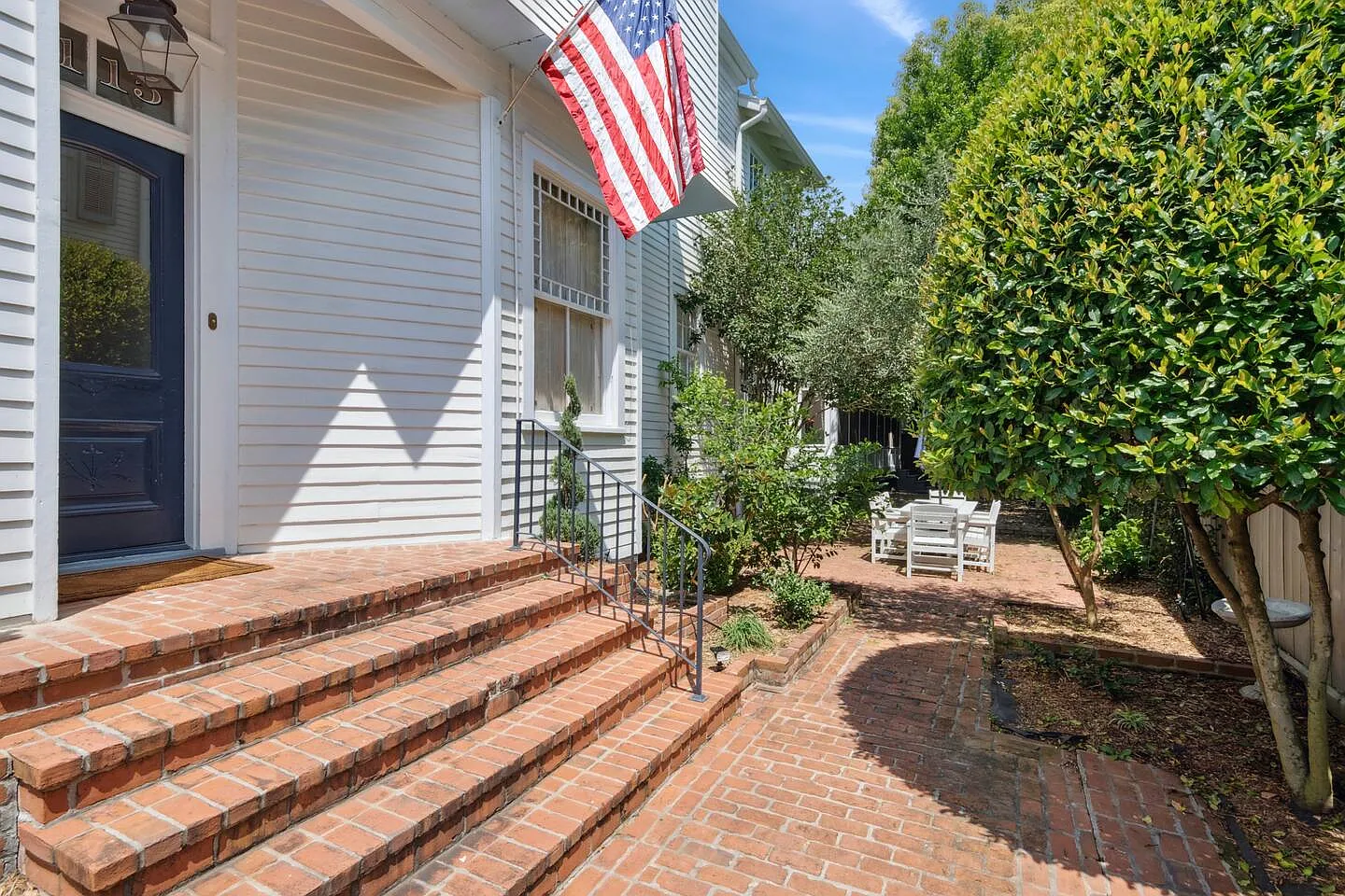 3 bed, 2.5 bath, 2952 sqft, $6,495 — Photo 4