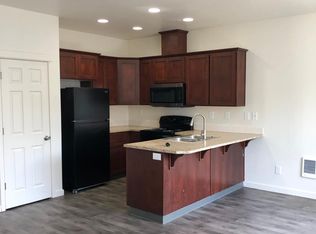 336 NW Ford Ln #336, Hillsboro, OR