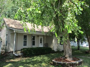 140 N Jefferson St, Roseville, IL