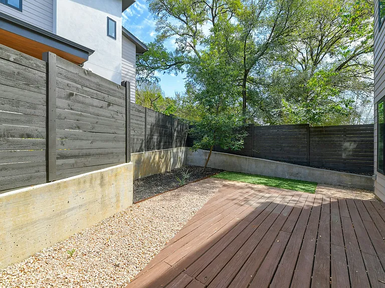 1205 Deloney St #A — Photo 23