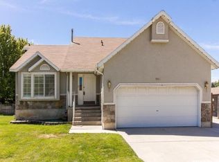 988 E Riparian Dr, Draper, UT 84020