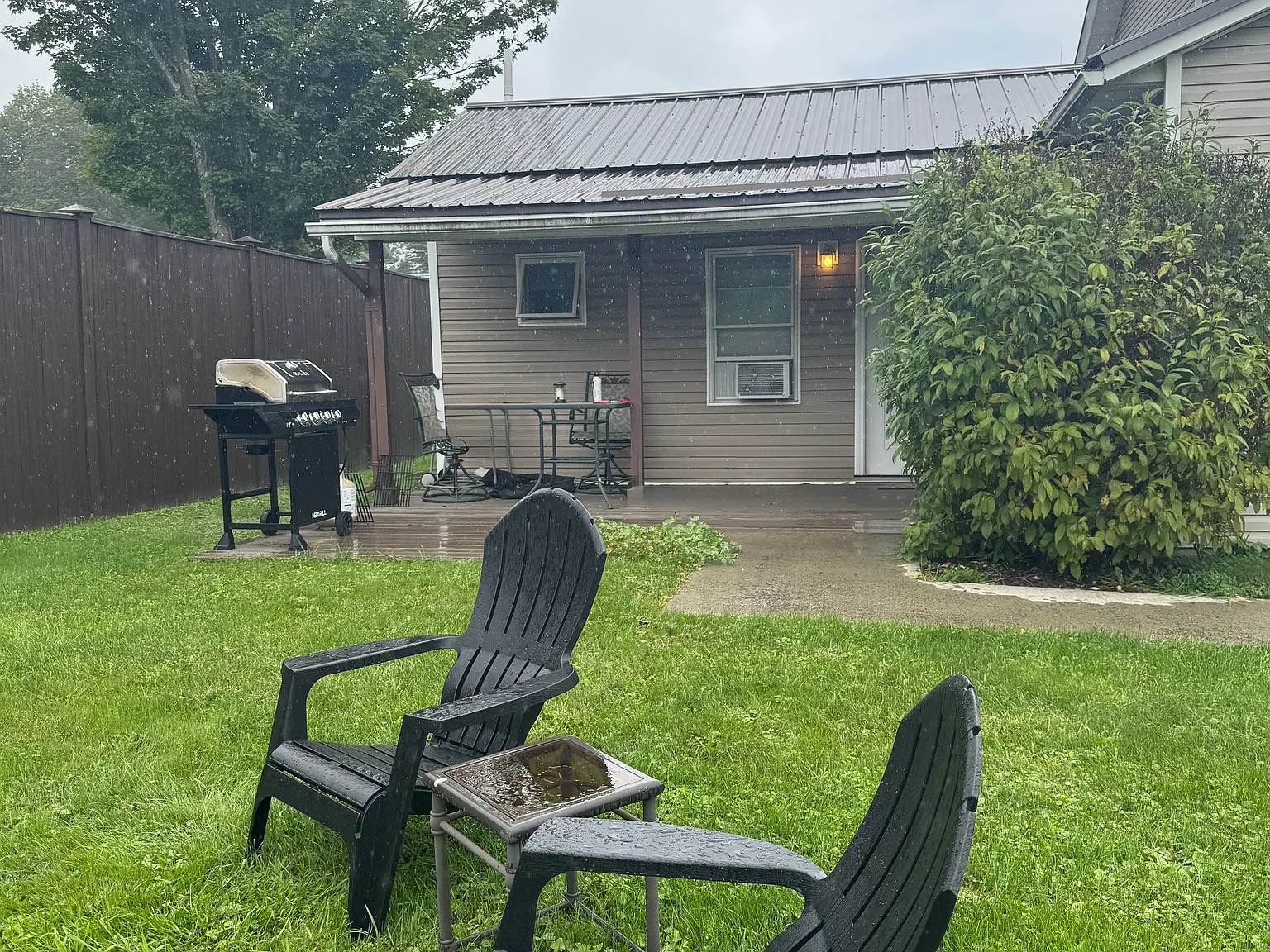 1 bed, 400 sqft, $1,000 — Photo 3