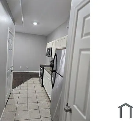 2424 N Calvert St #2 — Photo 7