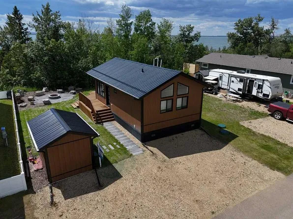 41310 E Range Rd #282-111, Lacombe County, AB T4L 2N3