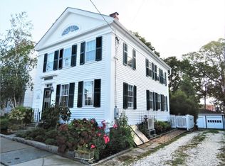 13 Prospect St, New London, CT 06320