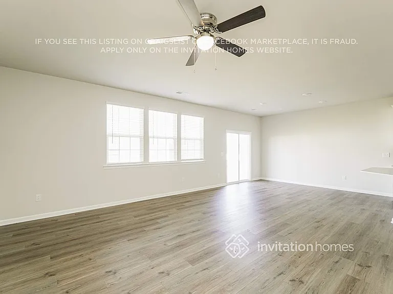 7364 Echoing Hills Ln — Photo 8