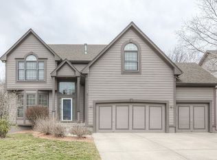 4626 Aminda St, Shawnee, KS 66226