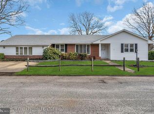 345 Seaman Ave, Beachwood, NJ 08722