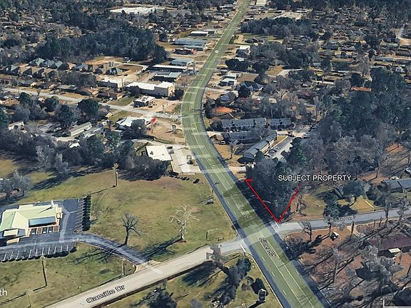 3rd image of 704 Camille Dr